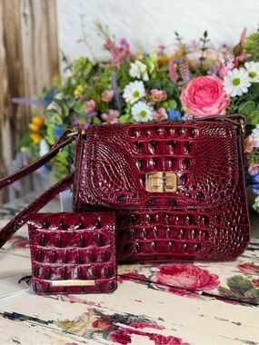 SET Brahmin Gianna Cherry Laquer Crossbody NWT Rich Berry Red and Jane Wallet